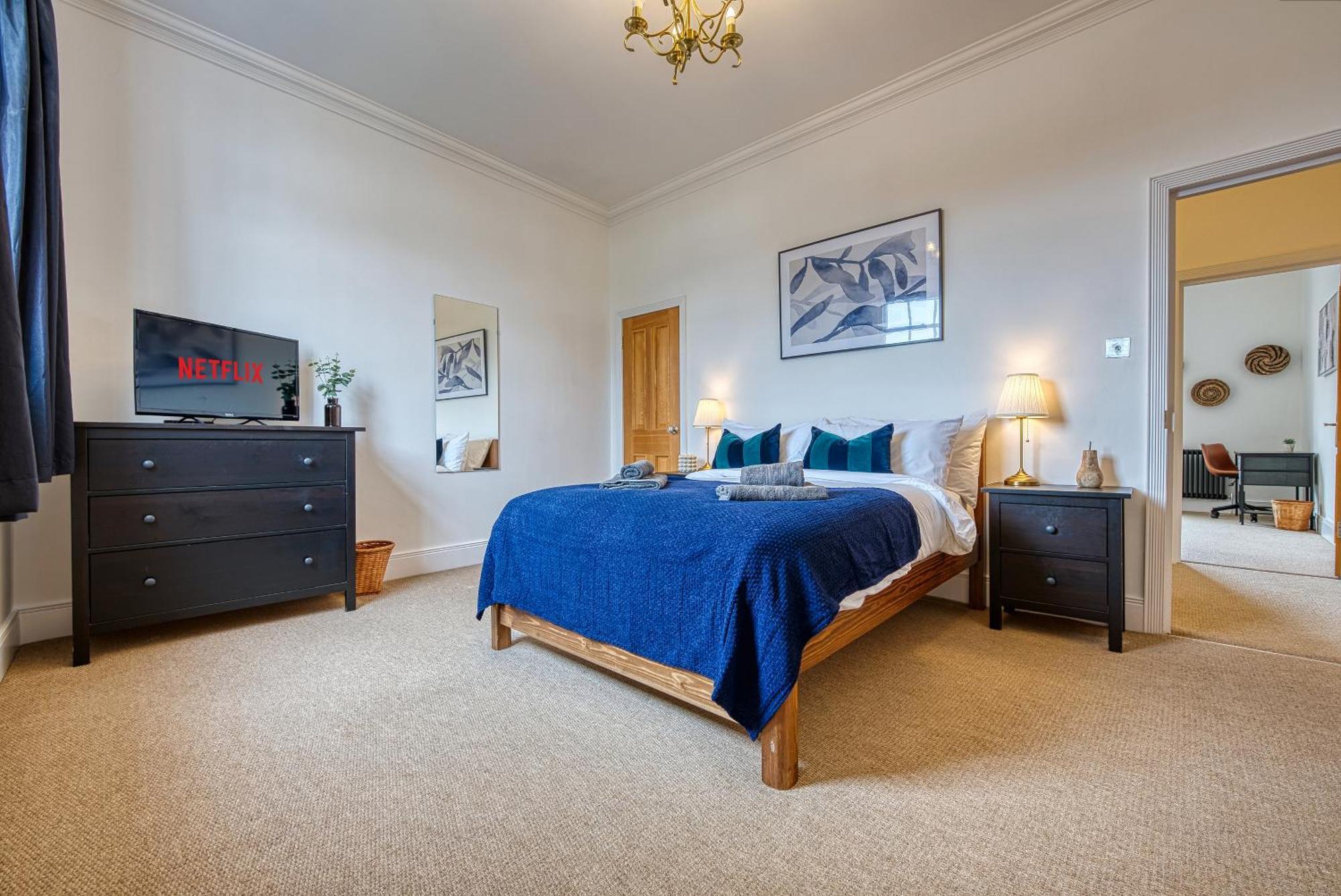 2 Bed Stunning Chic Modern Spacious Apt, Ocean Village, Southampton - Plenty Of Parking - By Blue Puffin Stays Zewnętrze zdjęcie